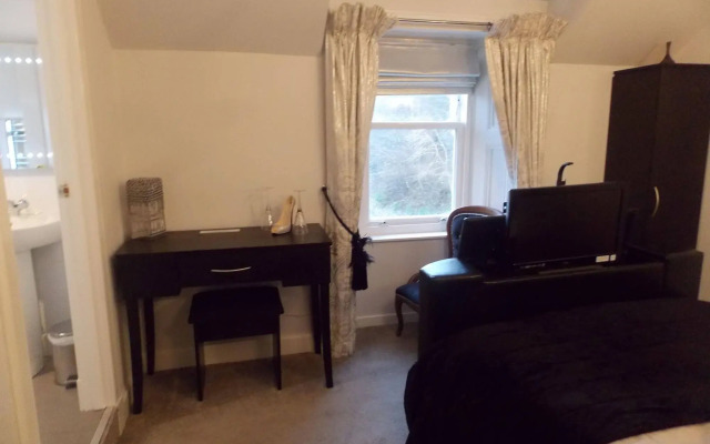 High Cliff Guest House