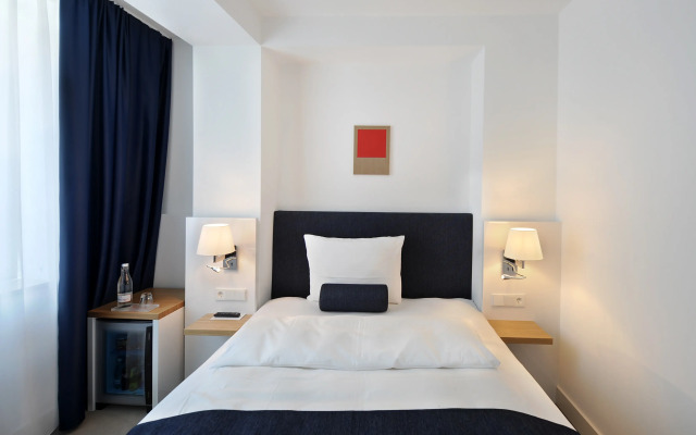 Bayer 89 Vi Vadi Hotel