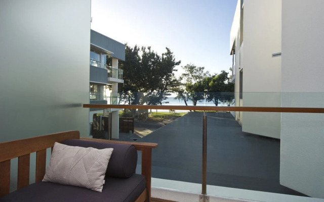 Maggies Beachfront Apt. 11