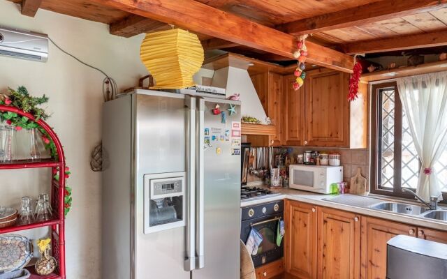 Luxurious Holiday Home in Napoli With Swimming Pool