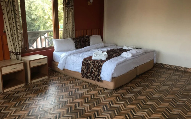 Sauraha Holiday Home