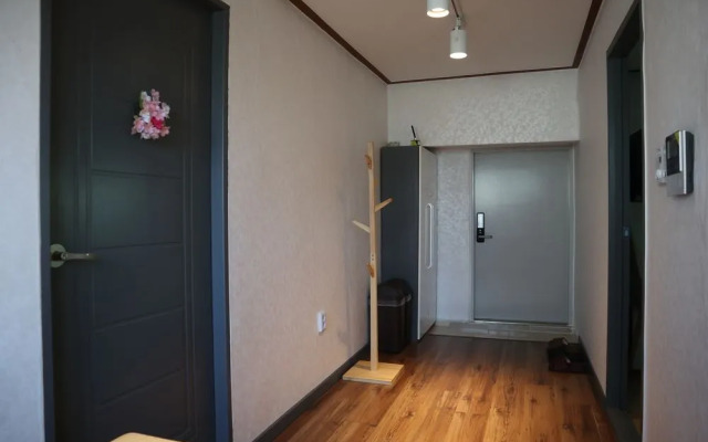 Butler:Lee Seoulstation