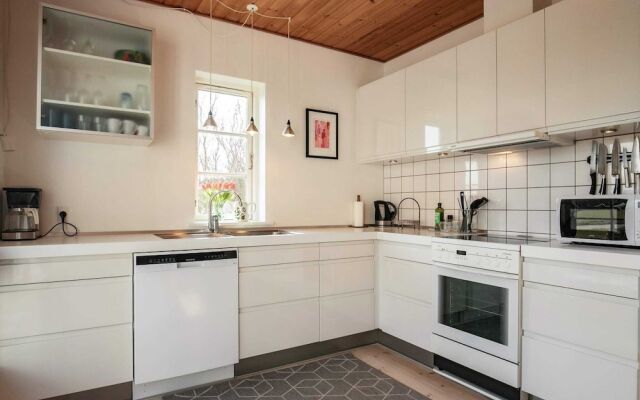 6 Person Holiday Home in Millinge