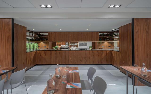 The Level at the Melia White House