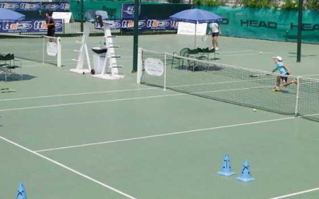 Tennis