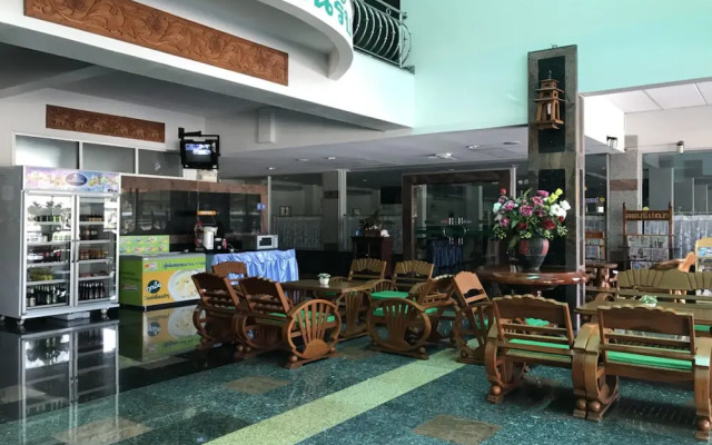 Lopburi Residence 2 And Resort