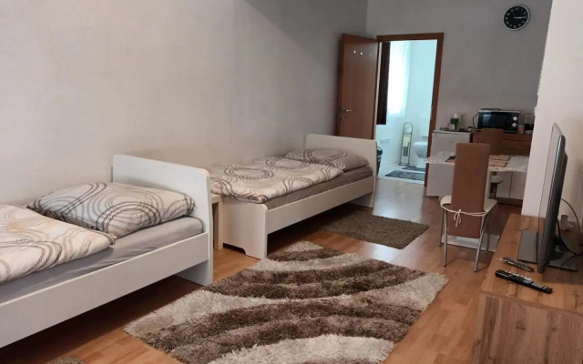 Privat Zimmer KF
