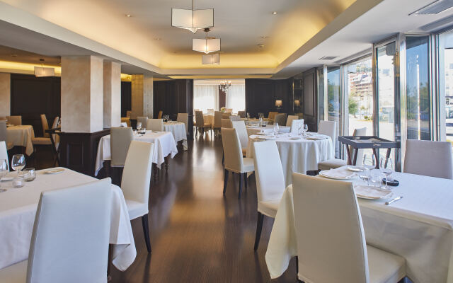 Hotel Silken Rio Santander