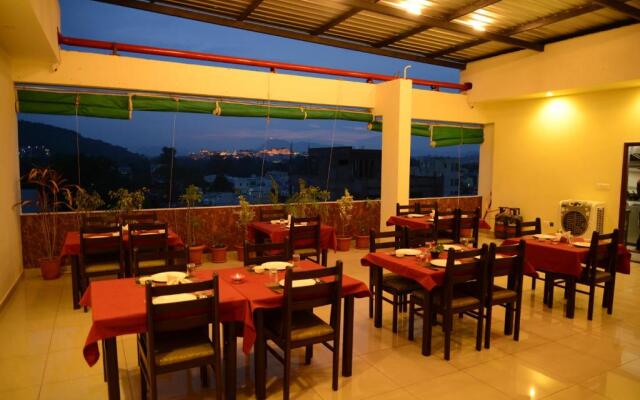 Hotel Sanobar