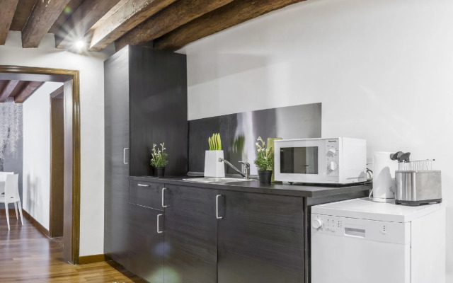 Canal View Apartment