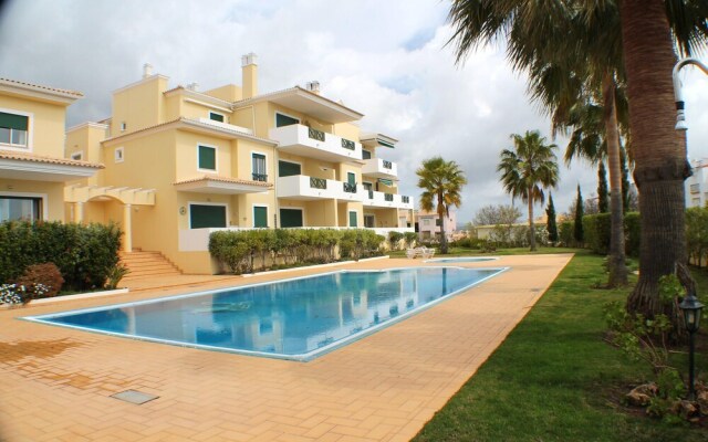 Apartment With 2 Bedrooms in Albufeira, With Pool Access, Enclosed Gar