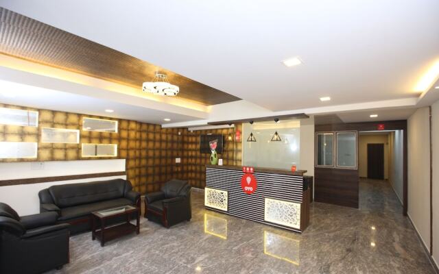 Capital O 14043 Hotel Star Holiday