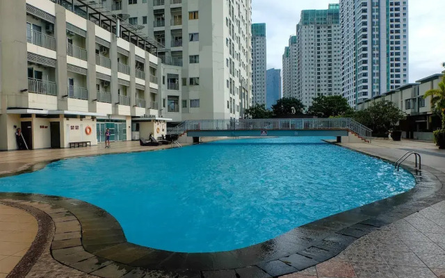 1BR Apartment with City View @ Cosmo Mansion