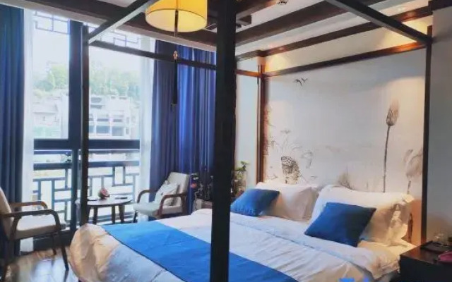 Impression Lishe Boutique River View Inn