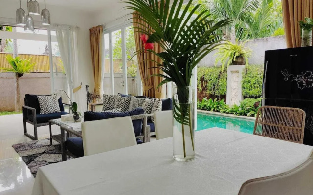 Villa Putih Berawa