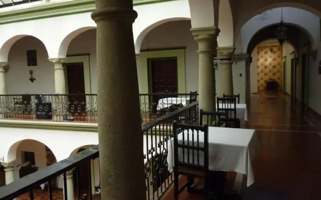 Hotel Monte Alban