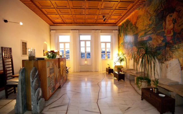 Pandora Suites