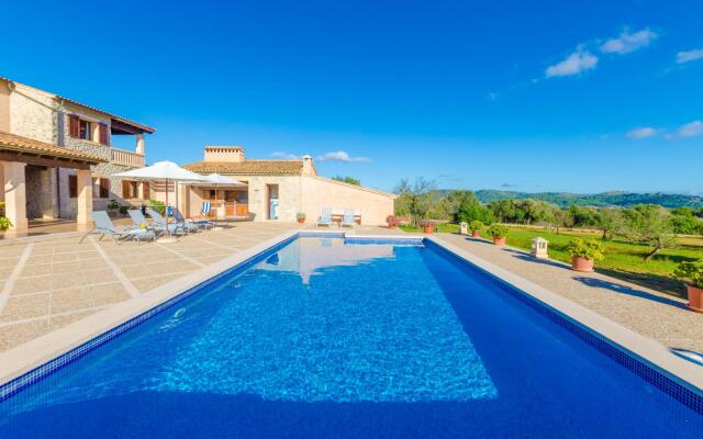 NA MAIANS - Villa with private pool in Canyamel. Free WiFi