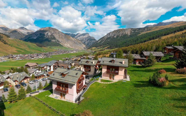 Chalet Teola