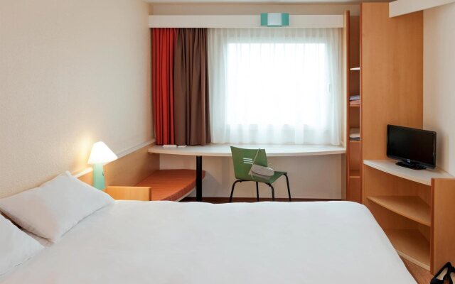 ibis Lyon l'Isle d'Abeau