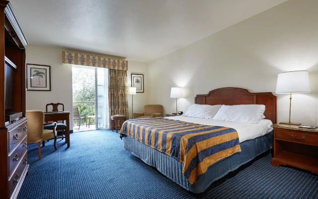 Trianon Bonita Bay