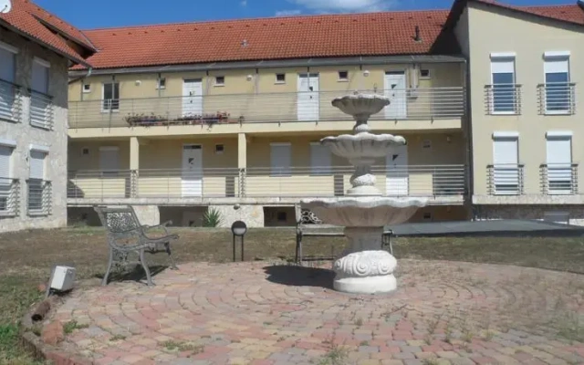 Anna Apartman Harkány