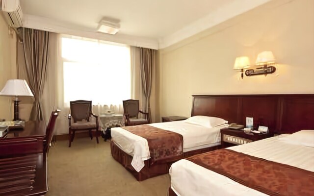 Tang Chen Hotel