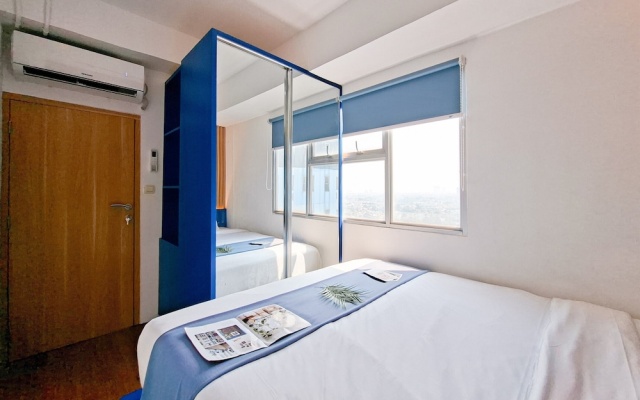 Pop Color Touch 2Br At Urbantown Serpong Apartment – Guest Rooms – South Tangerang