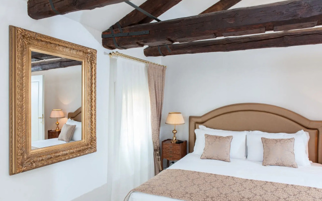 San Teodoro Palace Luxury Apartments