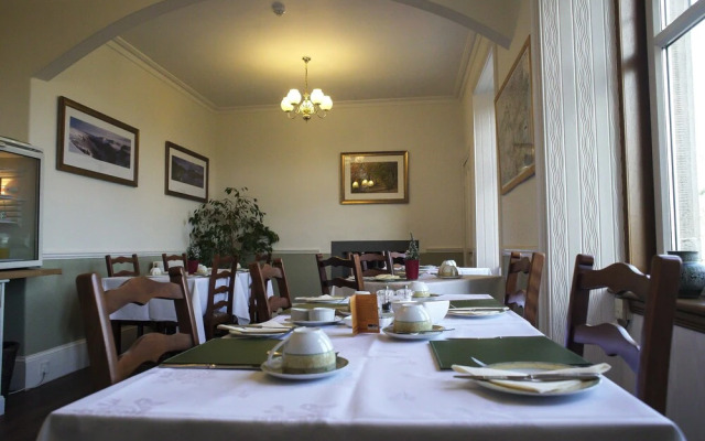 Fir Tree B&B at Galvelbeg House