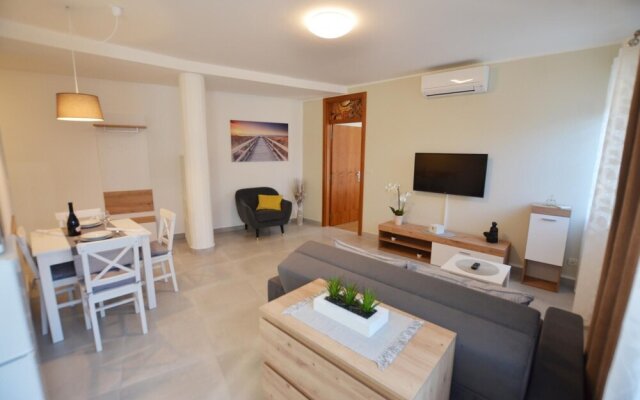 Irene in Rovinj With 1 Bedrooms and 1 Bathrooms
