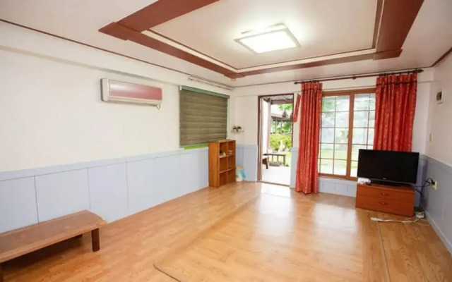 Taean Hannane Pension