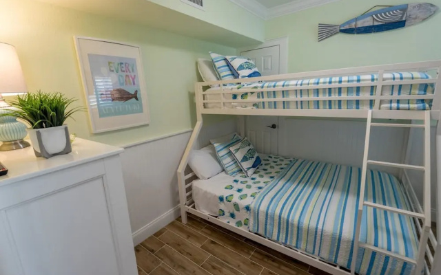Summer Breeze Apartment 5