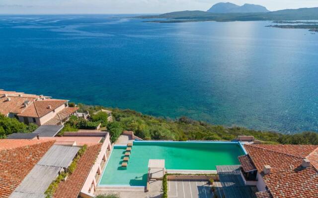 Casa Emozione With Shared Pool