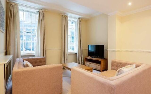OYO Home 153 Blackfriars St Andrews Hill