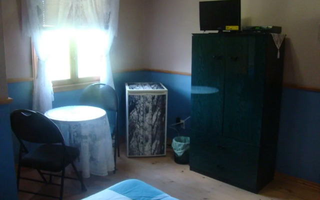 Danielle L. Savard Gite