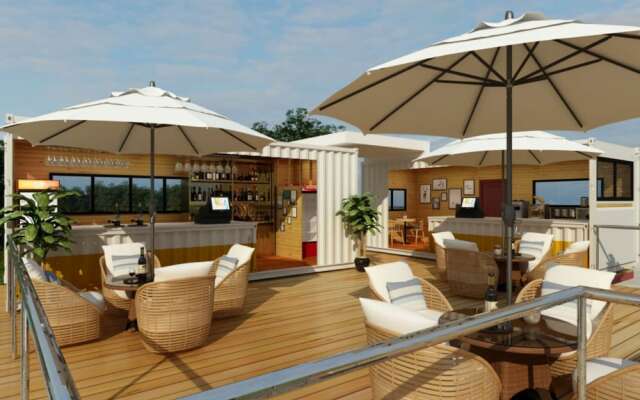 XiangYu Seascape Container 's Inn