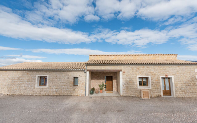 Holiday Home Sa Casa Rotja