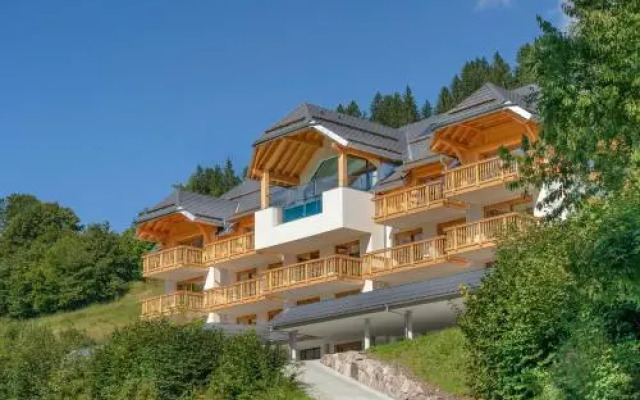 Schwarzenbach - Apartments & Rooftop Pool