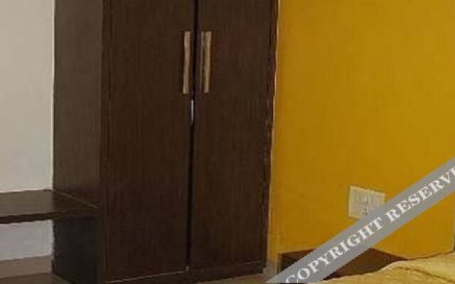 Tisha Apartment Hotel