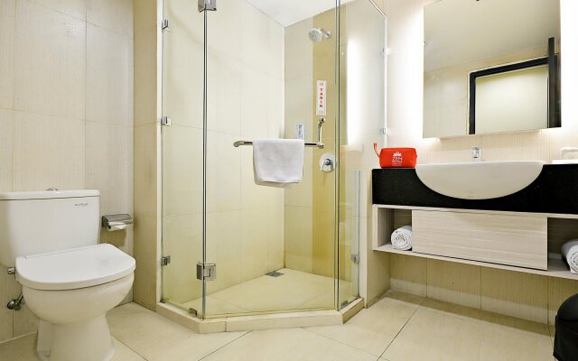 World Hotel