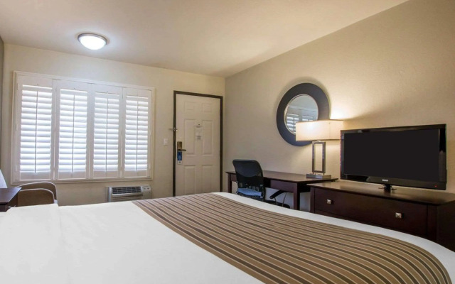 Rodeway Inn Los Angeles Convention Center