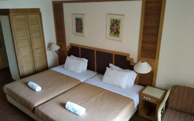 Everly Resort Hotel Malacca