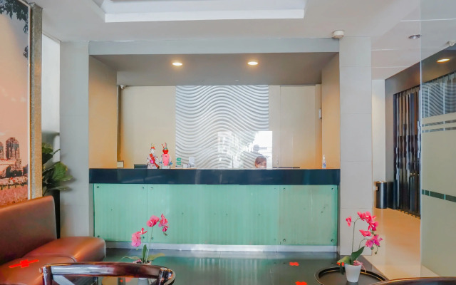 OYO 90244 Hotel Antara
