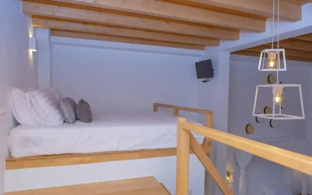 Naxos Riviera Suites