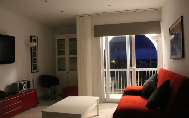 Absolute Apartment