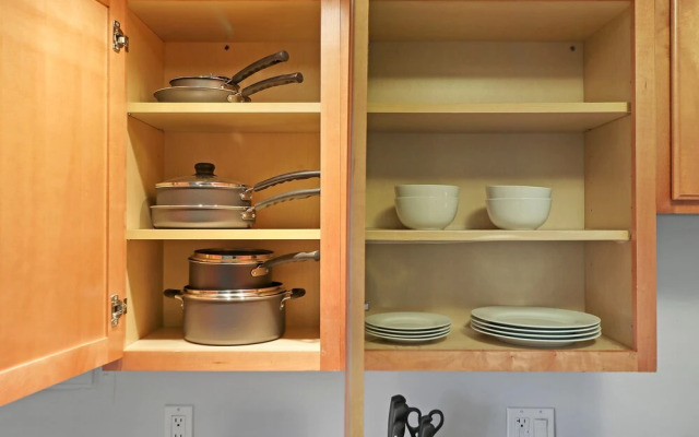 Lush 1BR Apt in Quiet Arlington Heights