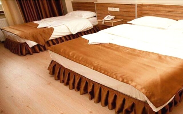 Grand Hotel 53