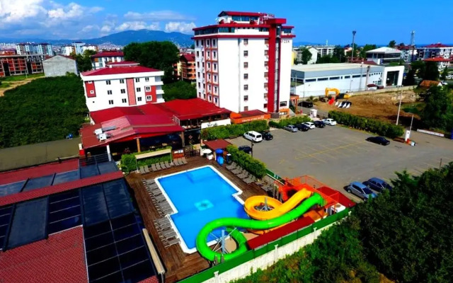 Grand Ayzek Otel