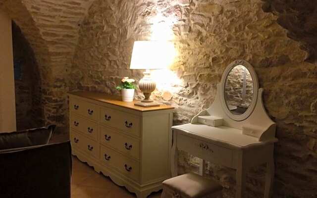 Locus Amoenus